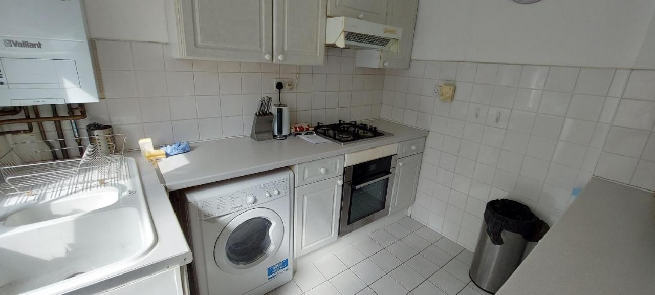 Casa vacanze 3 Bedroom House Wimbledon Londra