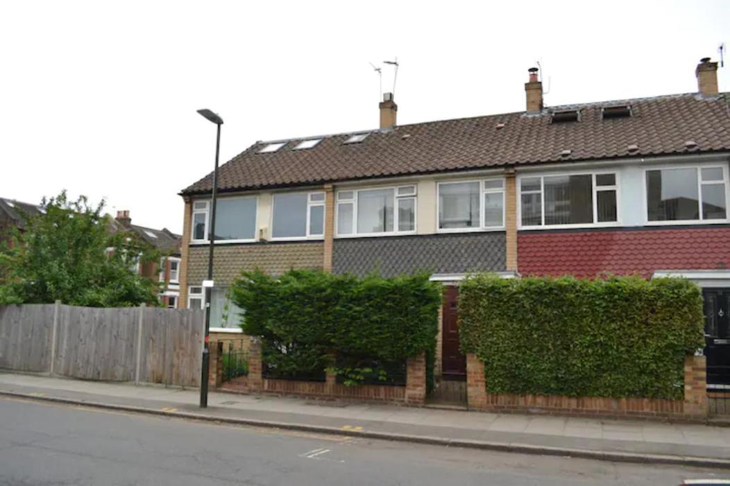 3 Bedroom House Wimbledon Casa vacanze *